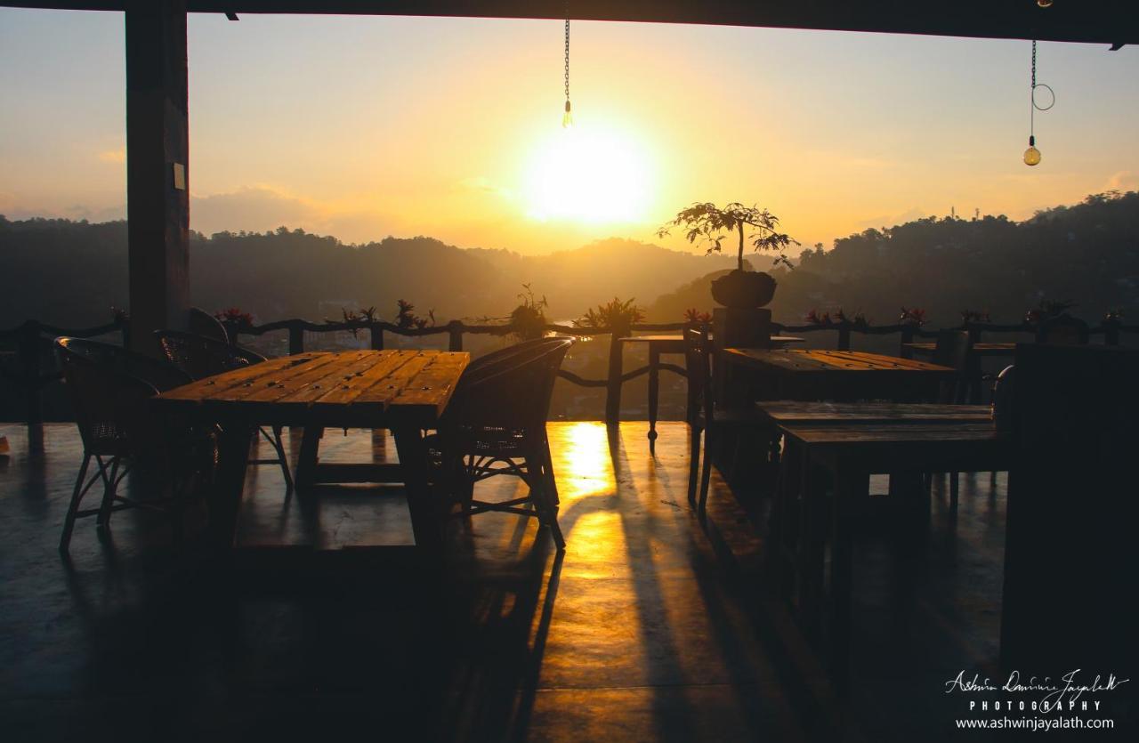 Square Peg Bed & Breakfast Kandy Luaran gambar